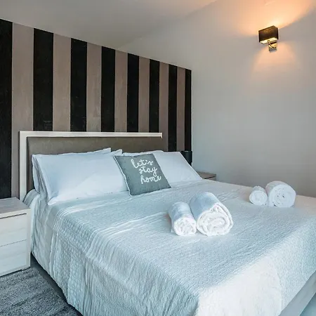 Cozy Studio-flat In Paceville San Julián