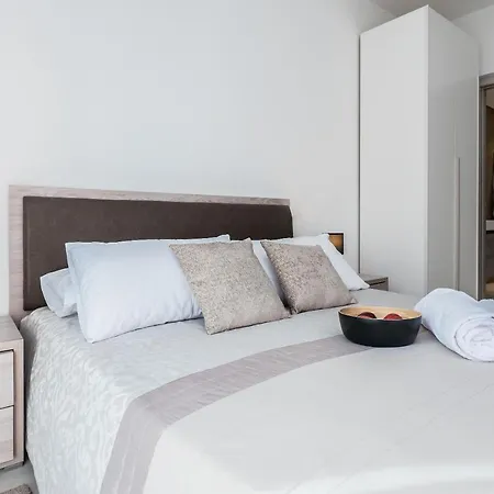 Cozy Studio-flat In Paceville * San Ġiljan
