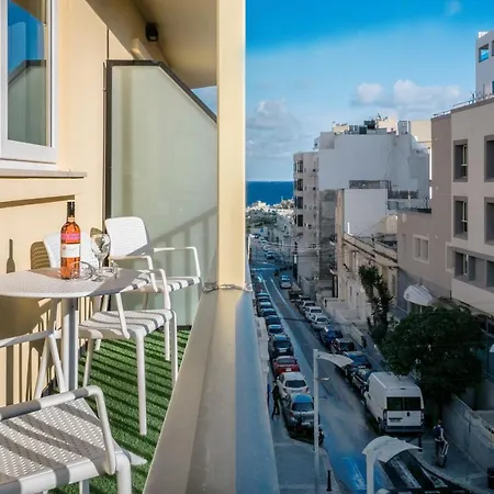 Cozy Studio-flat In Paceville Appartement